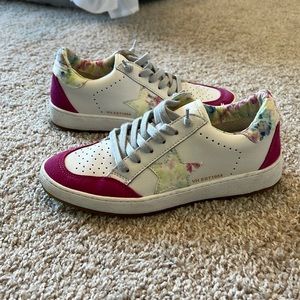 Vintage Havana Sneakers